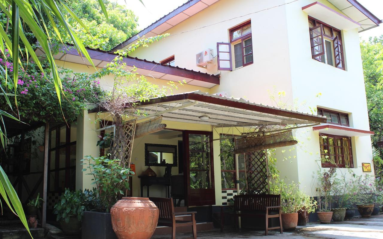 Alamanda Inn, Boutique Hotel And French Restaurant Rangun Kültér fotó